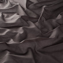 Laden Sie das Bild in den Galerie-Viewer, Gardine Gloria *Farina Opoku Ankleide