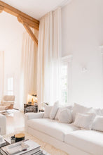 Laden Sie das Bild in den Galerie-Viewer, Lena Terlutter Edition Paloma Sofa