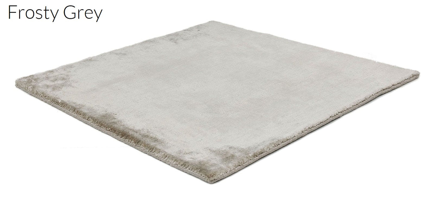 Farina Opoku Teppich Pearl Edition