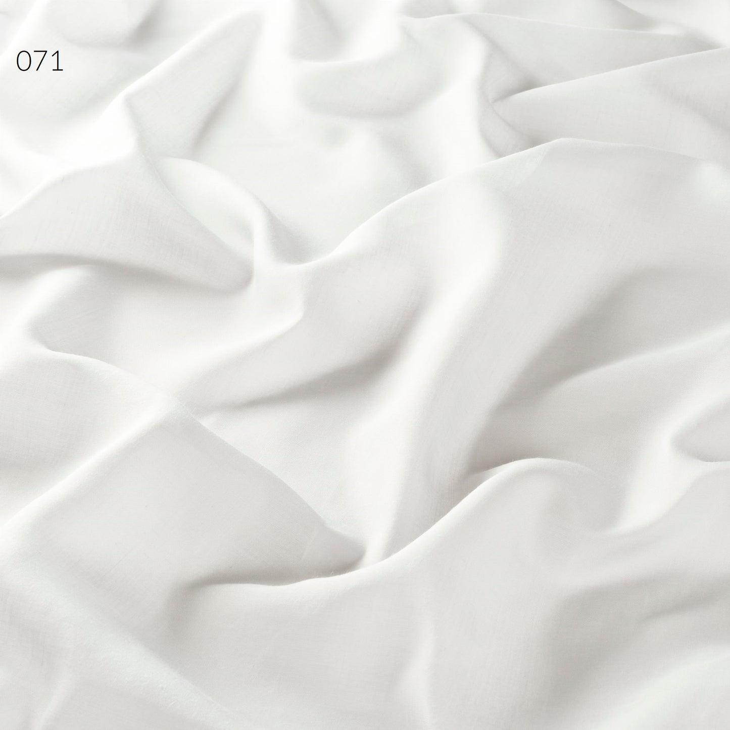 Gardine Gloria *Farina Opoku Ankleide